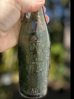 CRUDE AMBER CHAMPAGNE BEER ( DOWSON BRO'S ) GATESHEAD ON TYNE